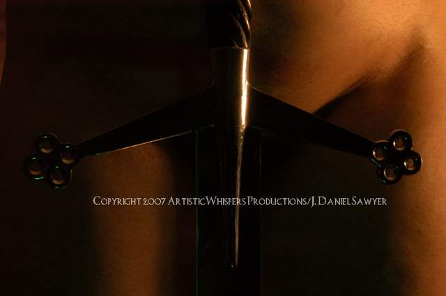 a picture called erotic shoot15 640x480 should be here...